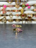 Bague dorée ajustable feuilles roses
