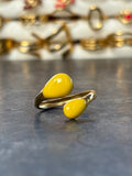 Bague dorée ajustable ouverte avec deux gouttes jaunes